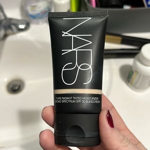 NARS  Tinted Moisturizer